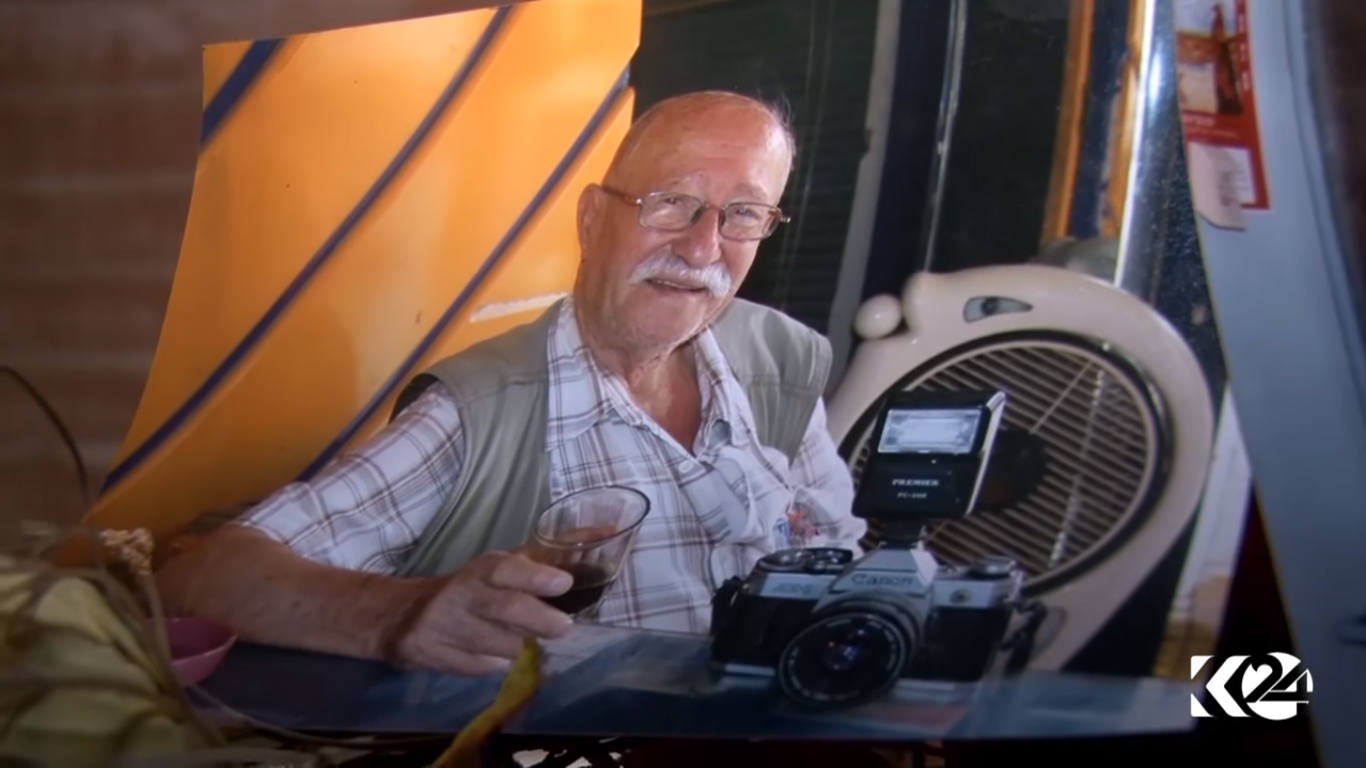 بالصور.. المصور الأقدم بالقامشلي