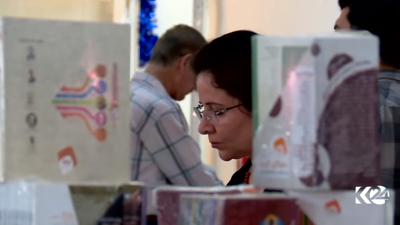 بالصور.. اقرار نظام الكتروني ومعرض للكتاب بمناسبة مرور 72 عاما على مكتبة السليمانية