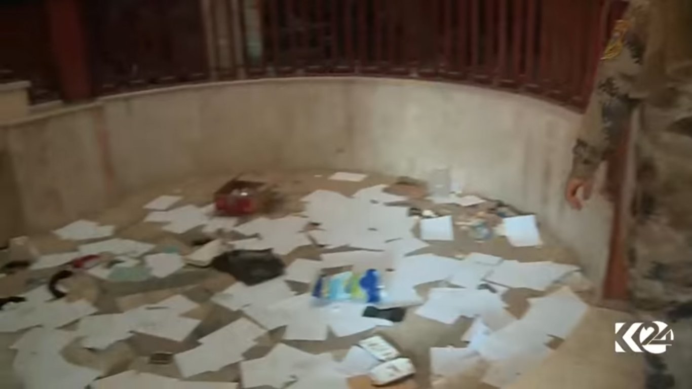 بالصور.. القوات العراقية تدخل السجن المركزي لداعش بالموصل