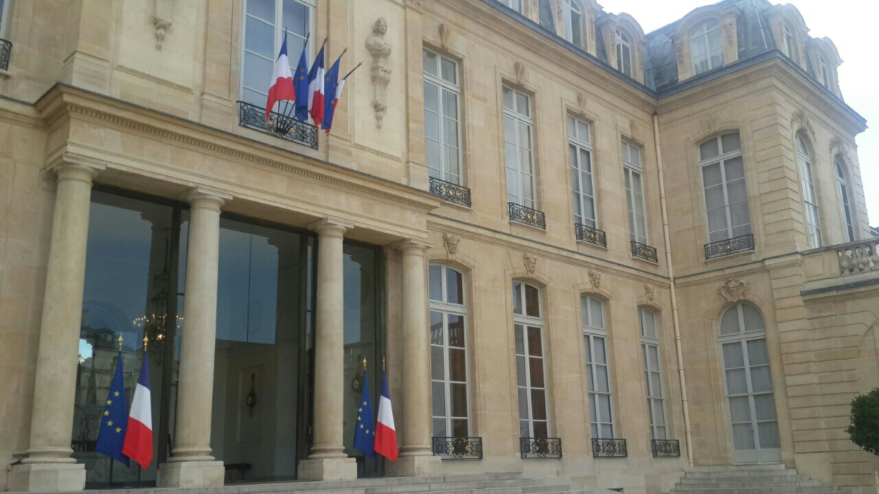 به‌ وێنه‌.. كۆشكی ئه‌لیزێ له‌ چاواڕوانی سه‌رۆك بارزانی-دا