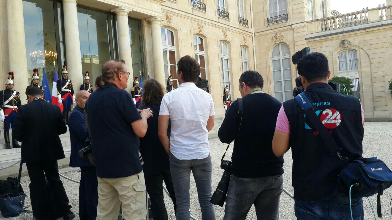 به‌ وێنه‌.. كۆشكی ئه‌لیزێ له‌ چاواڕوانی سه‌رۆك بارزانی-دا