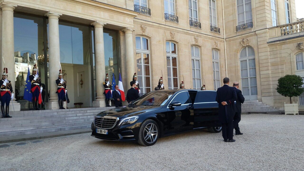 بارزانی گه‌یشته‌ كۆشكی سه‌رۆكایه‌تی فه‌ڕه‌نسا