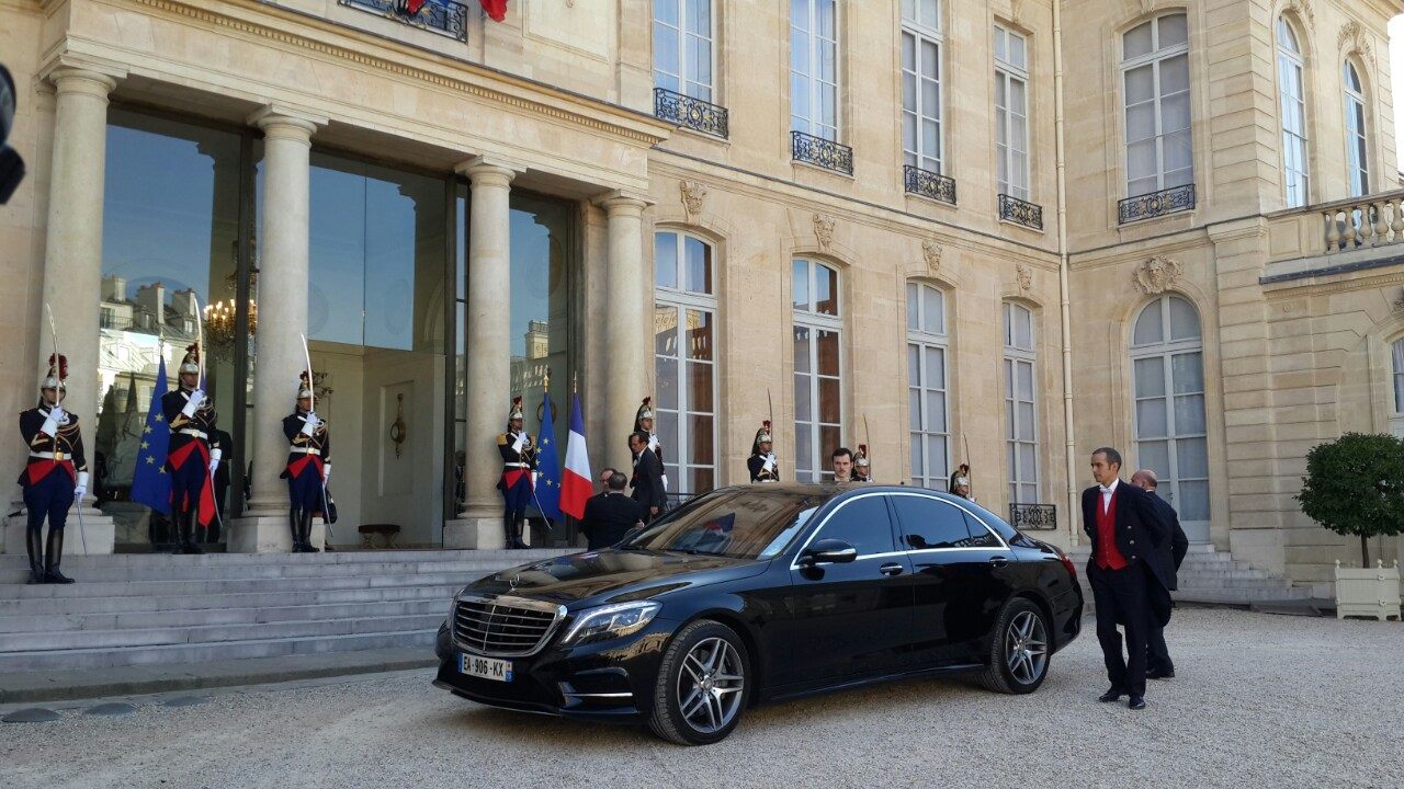 بارزانی گه‌یشته‌ كۆشكی سه‌رۆكایه‌تی فه‌ڕه‌نسا