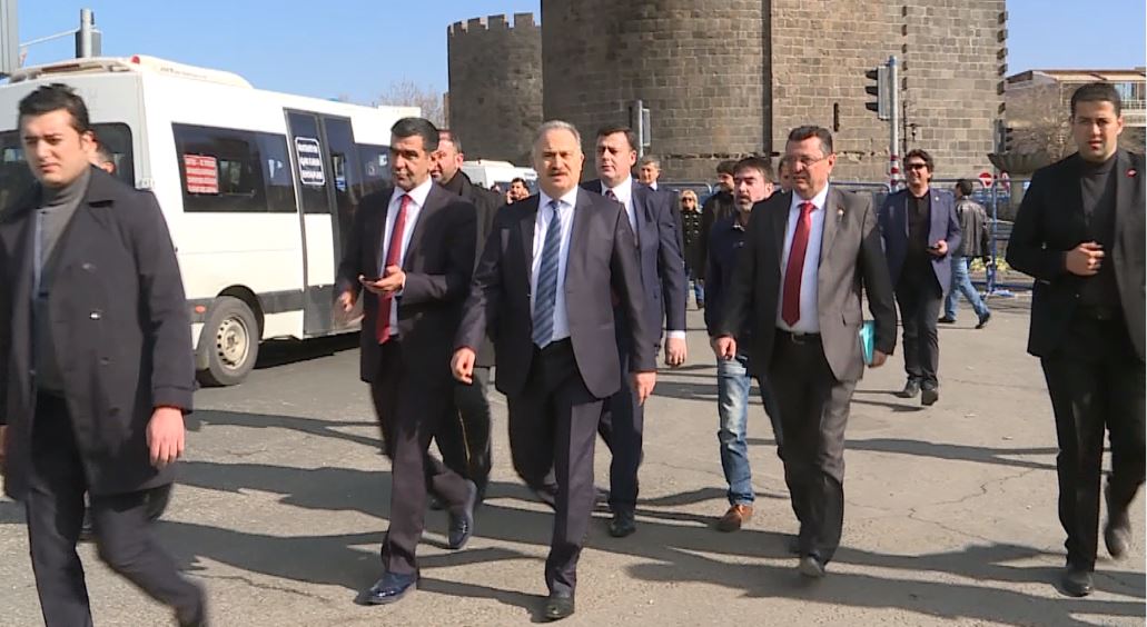 Şandeyeke CHPê serdana Diyarbekirê kir