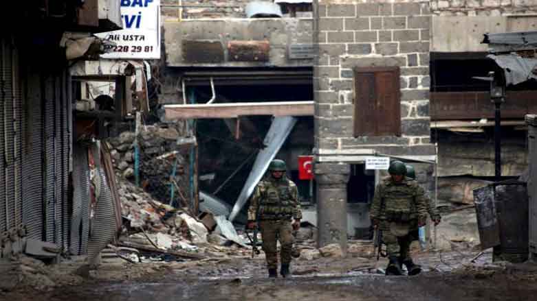 Li Diyarbekirê binkeya tendirustî ya Rezanê hat hilweşandin
