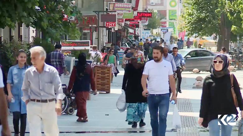 دانیشتووانی باكووری كوردستان گله‌یی له‌ حكوومه‌ت و په‌كه‌كه‌ ده‌كه‌ن