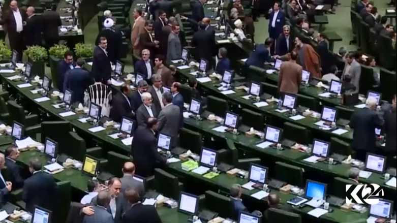 كورد نه‌یتوانی فراكسیۆنێك له‌ په‌رله‌مانی ئێران پێكبهێنێت