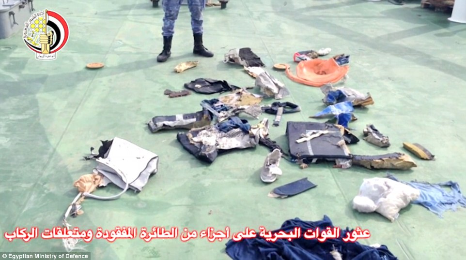 میسر پارچه‌ دۆزراوه‌كانی فڕۆكه‌ تێكشاوه‌كه‌ی بڵاوكرده‌وه‌