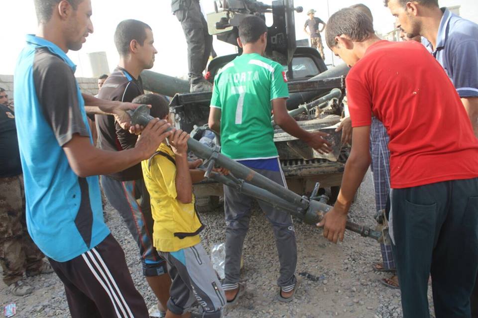 بالصور.. القوات العراقية تواصل تطهير قرى القيارة