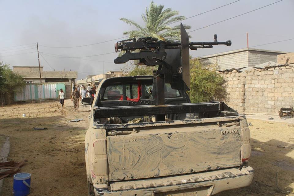 بالصور.. القوات العراقية تواصل تطهير قرى القيارة