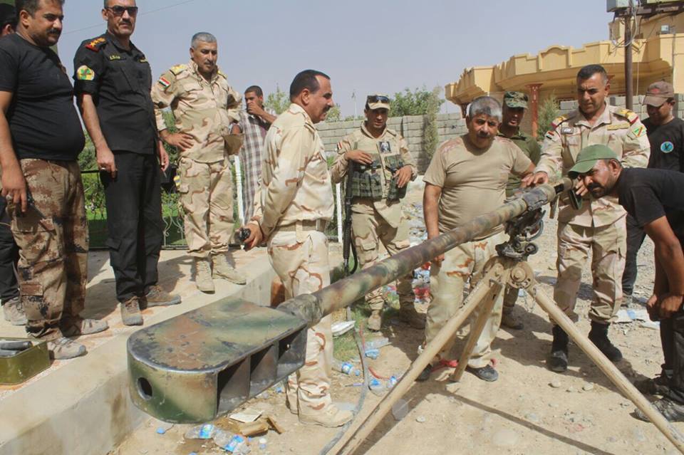 بالصور.. القوات العراقية تواصل تطهير قرى القيارة