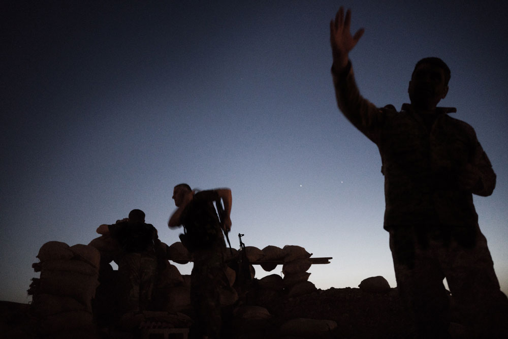 .. البيشمركة تستقبل 21 هاربا من داعش جنوب الموصل