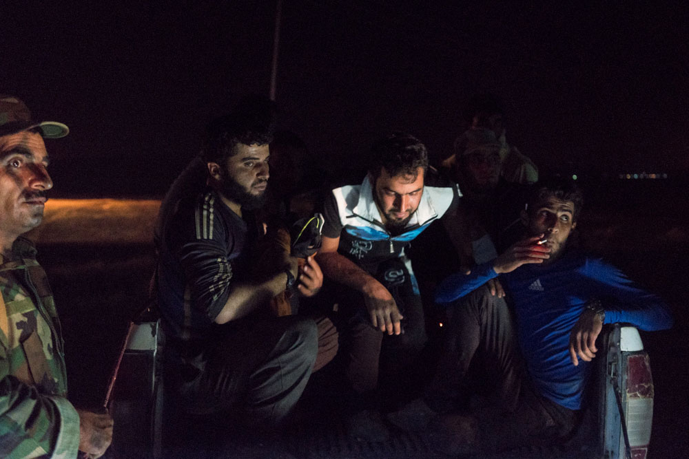 .. البيشمركة تستقبل 21 هاربا من داعش جنوب الموصل