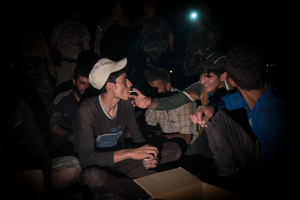 .. البيشمركة تستقبل 21 هاربا من داعش جنوب الموصل