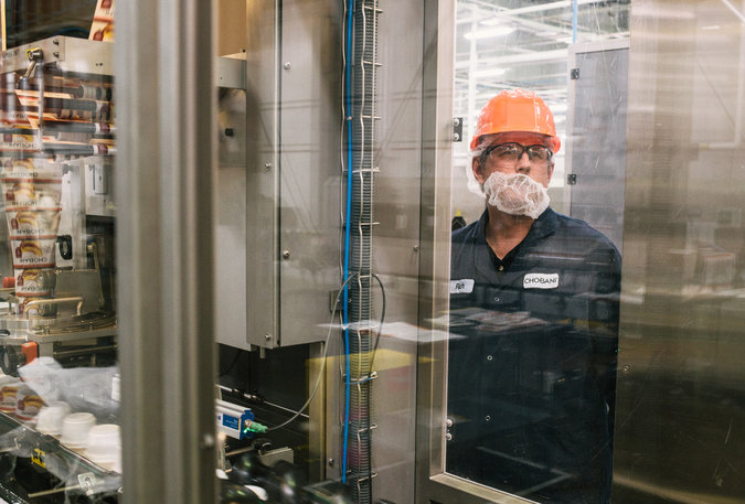 Bi wêne û Vîdyû, Kurdek ê mastfiroş li Emerîkayê