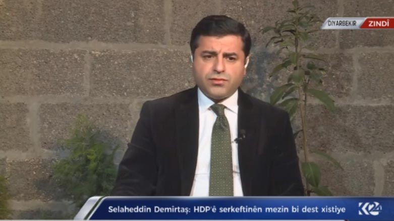 ده‌ميرتاش: هه‌ڵگرتنى پارێزبه‌ندى سه‌ره‌تايه‌ بۆ له‌ناوبردنى نه‌ياره‌كانى ئه‌ردۆغان