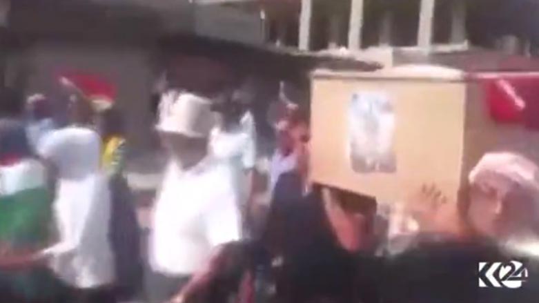 رێگرى له‌ گه‌ڕاندنه‌وه‌ى ته‌رمى شه‌هيدێكى رۆژئاواى كوردستان ده‌كرێت