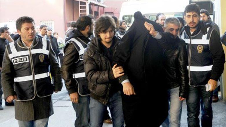 هێزه‌ ئه‌منييه‌كانى توركيا 35 كه‌سيان ده‌ستگيركرد