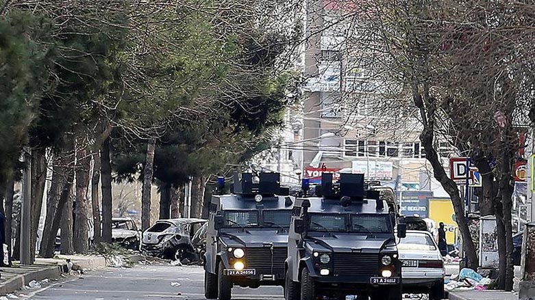 گه‌مارۆى سه‌ر گه‌ڕه‌كێكى ئامه‌د هه‌ڵگيرا