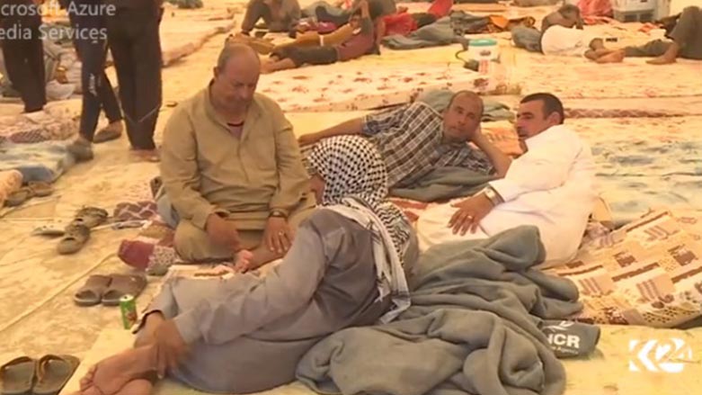 زياتر له‌ 1400 هاووڵاتى له‌ ژێر ده‌ستى داعشه‌وه‌ خۆيان راده‌ستى پێشمه‌رگه‌ كرد