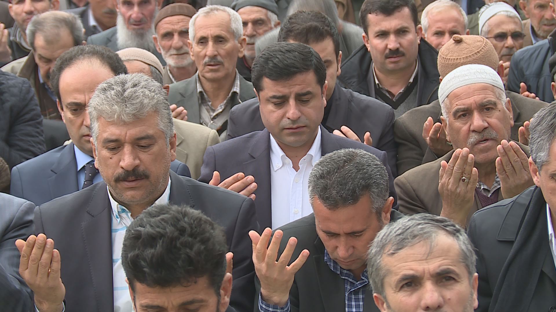 Di nimêja înê de peyamên aştiyê hatin dayîn