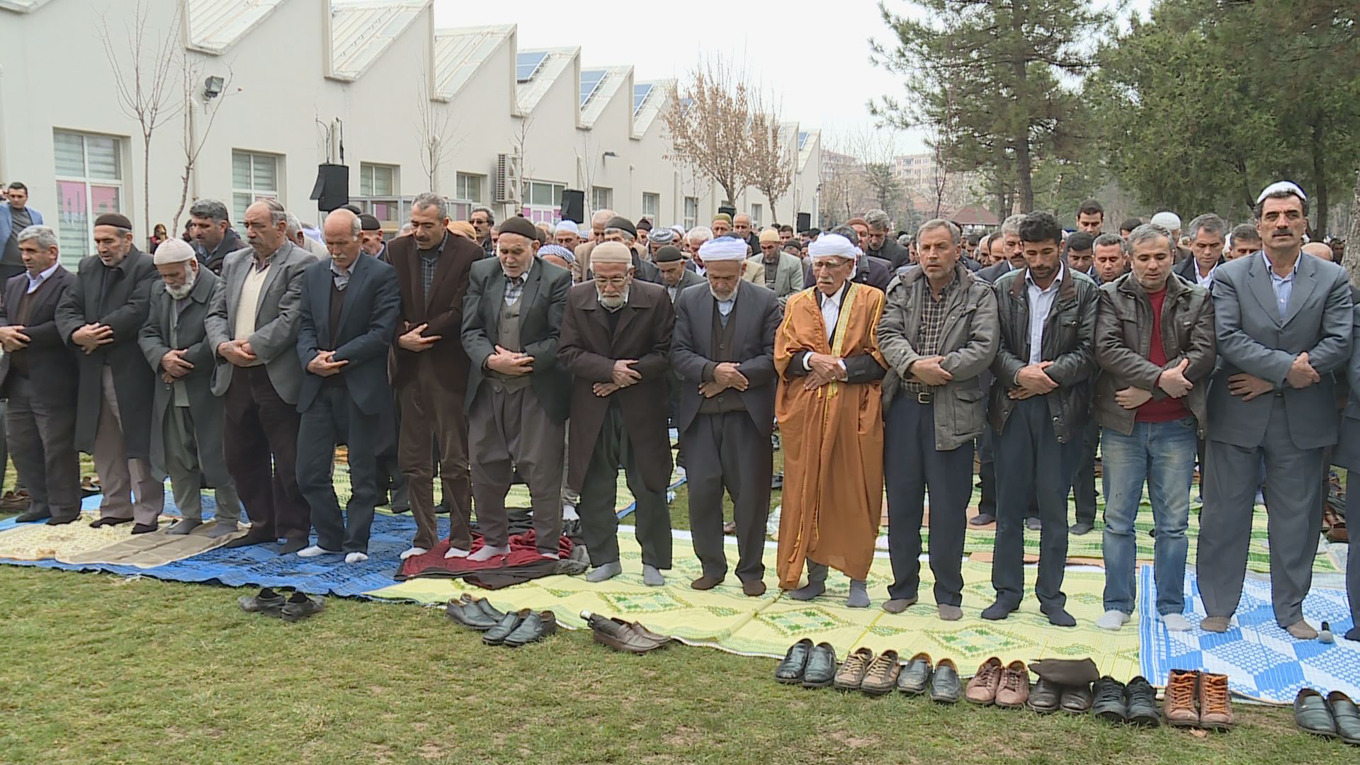 Di nimêja înê de peyamên aştiyê hatin dayîn