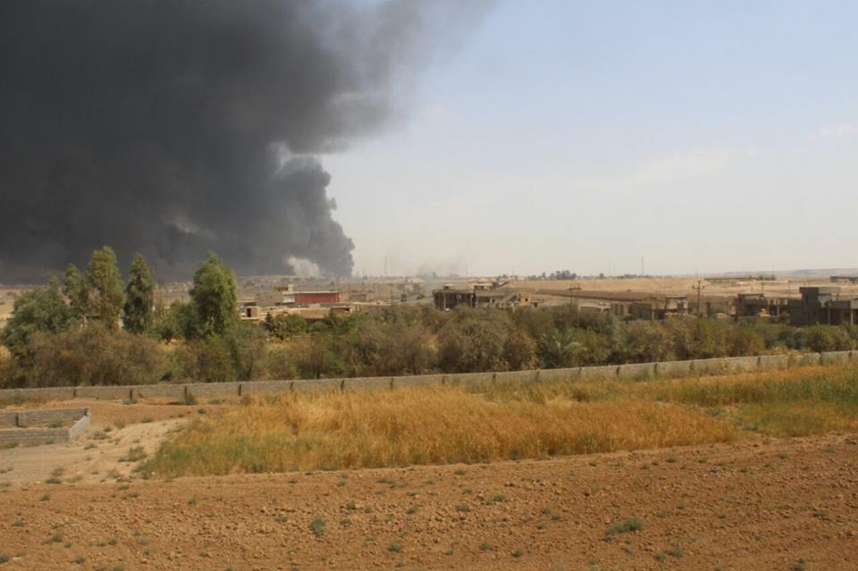 بالصور.. القوات العراقية تحرر مصفاة القيارة ومجمعها الحكومي