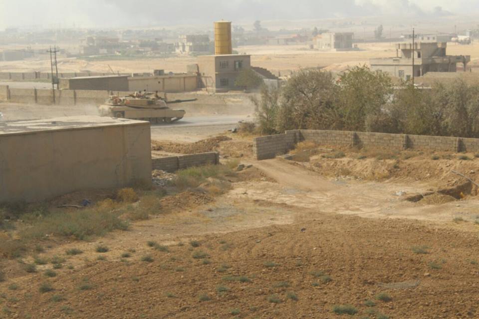 بالصور.. القوات العراقية تحرر مصفاة القيارة ومجمعها الحكومي