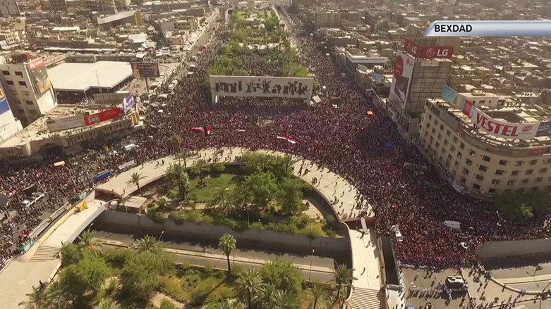 آلاف يتظاهرون في بغداد متحدّين تحذيرات حكومية