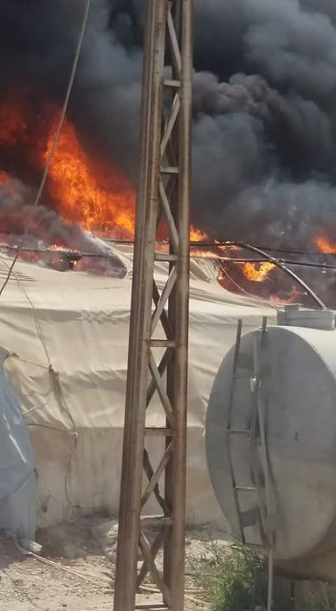 بالصور.. حريق في مخيمات النازحين في ليلان جنوب شرق كركوك