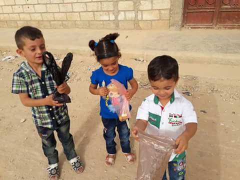 بالصور.. اطفال الحسكة يبتسمون للعيد رغم الحزن