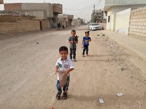 بالصور.. اطفال الحسكة يبتسمون للعيد رغم الحزن