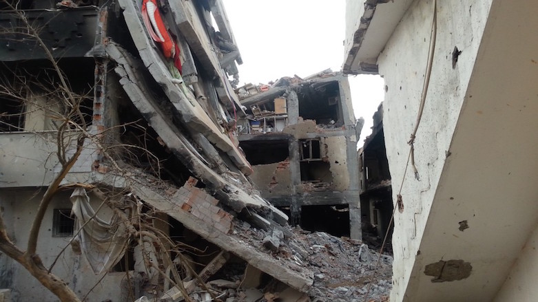 Cizîr: Serpêhatiya Mirov, Kevir û Ajelan