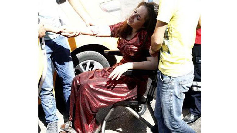 وێنه‌ی ئه‌و بووك و زاوایه‌ ببینه‌ كه‌ زه‌ماوه‌نده‌كه‌یان كرا به‌ تازیه‌