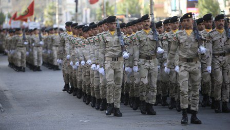 بالصور.. استعراض عسكري في قلب بغداد