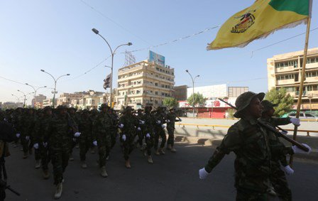 بالصور.. استعراض عسكري في قلب بغداد