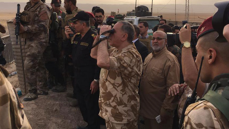 القوات العراقية تكثف ضغطها على داعش وتتحرك لاستعادة القيارة