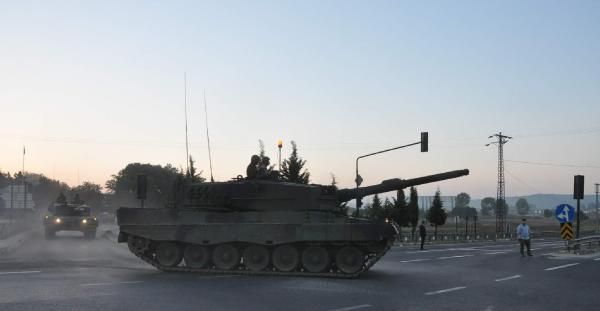 بالصور.. مشاهد من محاولة الانقلاب في تركيا