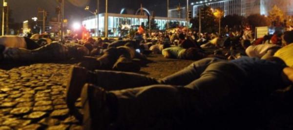 بالصور.. مشاهد من محاولة الانقلاب في تركيا