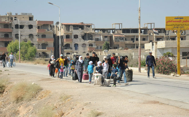 بالصور.. اجلاء العشرات من المعضمية بموجب 