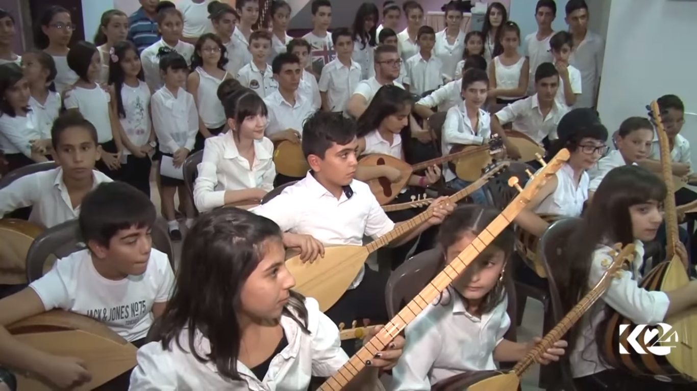 رغم الحرب.. تأسيس فرقة اوركسترا للاطفال بالقامشلي (صور)