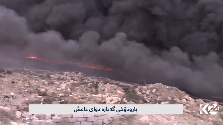 بالصور.. الظلام يحل قبل موعده في القيارة