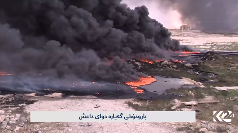 بالصور.. الظلام يحل قبل موعده في القيارة