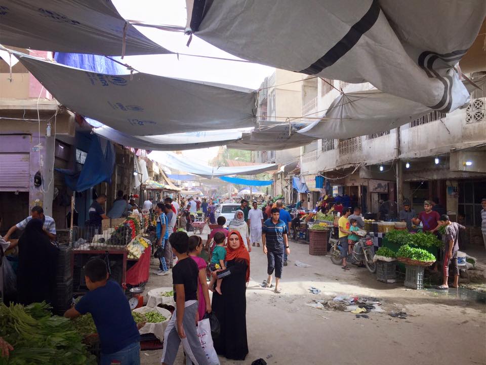 بالصور.. الحياة تدب مجددا في سوق الرمادي