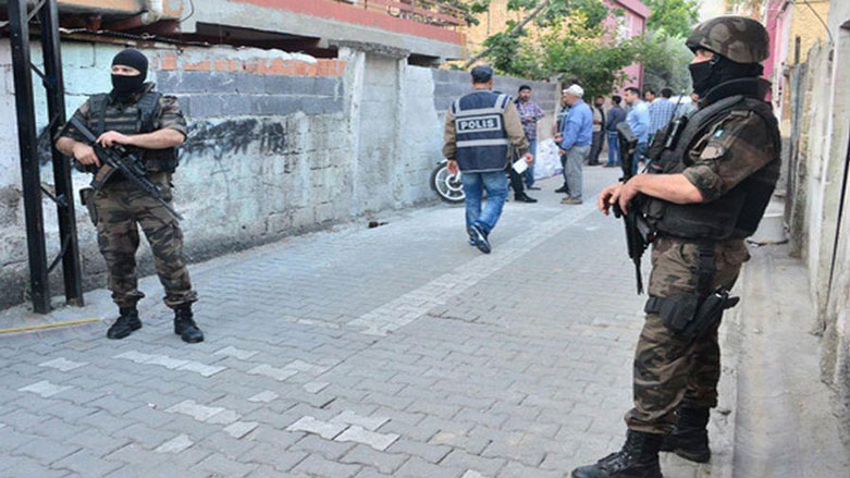 له‌ سلۆپی هێرشكرایه‌ سه‌ر پۆلیس