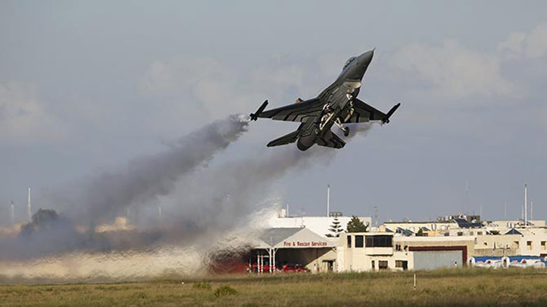 فڕۆكه‌ جه‌نگییه‌كانی توركیا شه‌مزینان بۆردومان ده‌كه‌ن