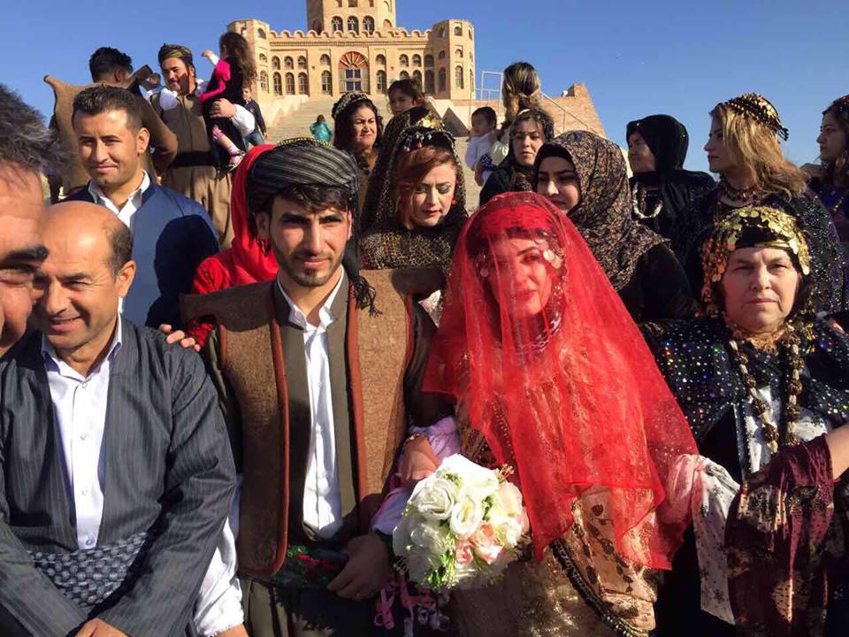 بە وێنە...ئاھەنگی ھاوسەرگیری كۆنی كوردەواری زیندوو دەكرێتەوە 