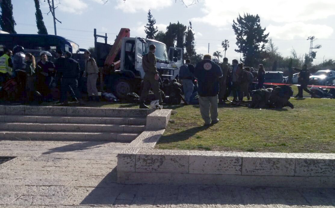 بارهه‌ڵگرێك 4 سه‌ربازی ئیسرائیلی ده‌كوژێت 