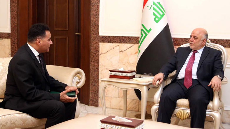 العبادي والسفير المصري - صورة من المكتب الاعلامي لرئيس الوزراء العراقي - يوم الخميس