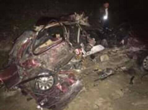 بە وێنە... لە رووداوێكی ھاتووچۆ 7 كەس گیانیان لە دەستدا